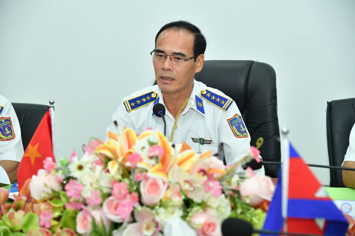 Vùng Cảnh sát biển 4 làm việc với Sở Chỉ huy Chiến thuật tiền phương Campuchia